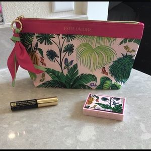 ESTEE LAUDERDALE MAKEUP BAG, WITH BRONZER AND MASCARA SAMPLES